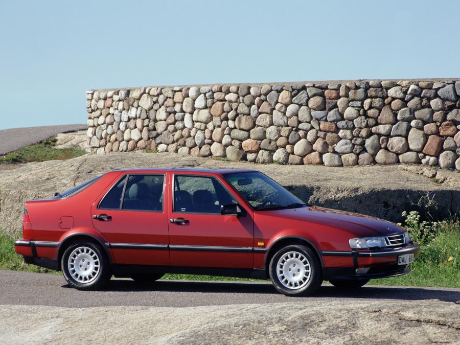  Saab 9000 CS 1996 года  (фото 6 из 16)